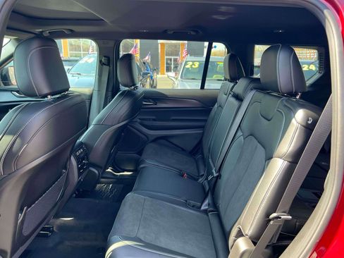 New 2025 Jeep Grand Cherokee L Altitude AWD/4WD image 29
