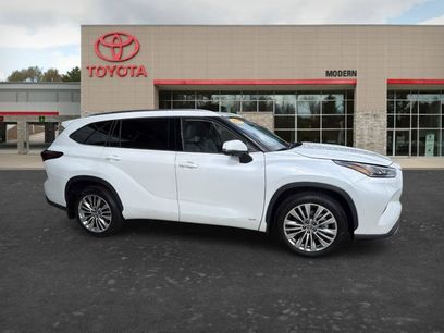 Certified 2026 Toyota Highlander Platinum