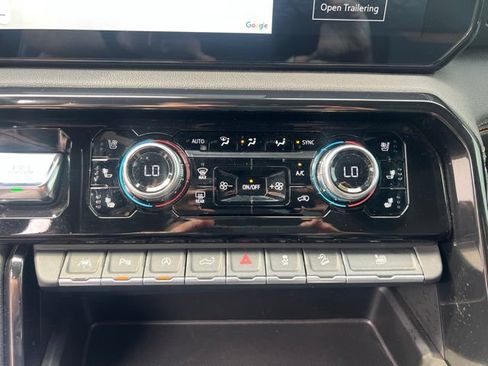Used 2022 GMC Sierra 1500 AT4 w/ AT4 Premium Package AWD/4WD image 29