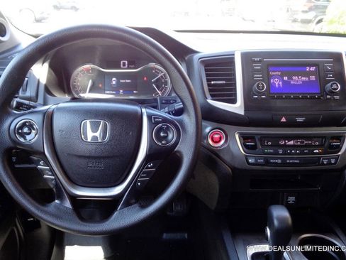 Used 2017 Honda Ridgeline Sport image 10