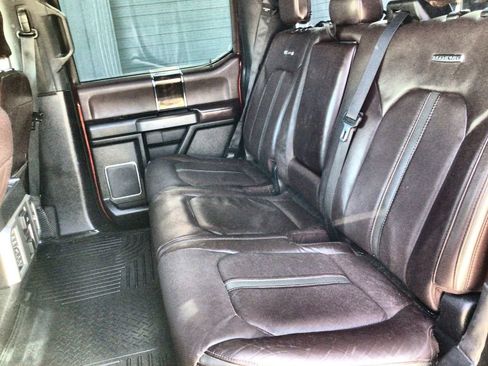 Used 2015 Ford F150 Platinum w/ Equipment Group 701A Luxury image 26