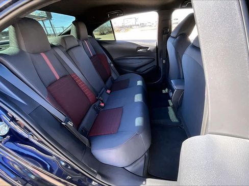 Used 2025 Toyota Corolla SE image 18