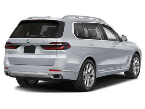 New 2026 BMW X7 xDrive40i w/ Executive Package image 2