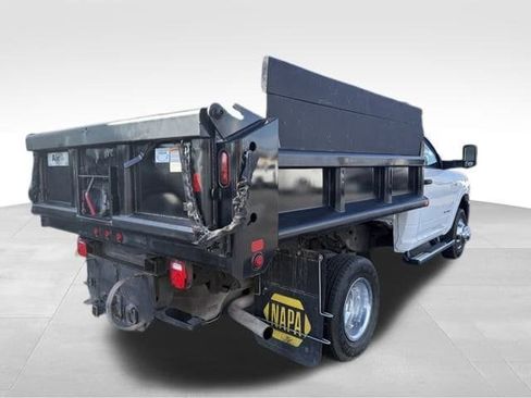 Used 2022 RAM 3500 Tradesman w/ Chrome Appearance Group image 23