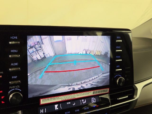 Used 2024 Toyota Sienna XLE w/ XLE Plus Package AWD/4WD image 16