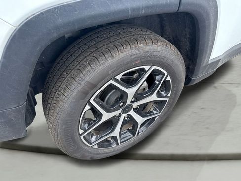 Used 2026 Jeep Compass Limited AWD/4WD image 9