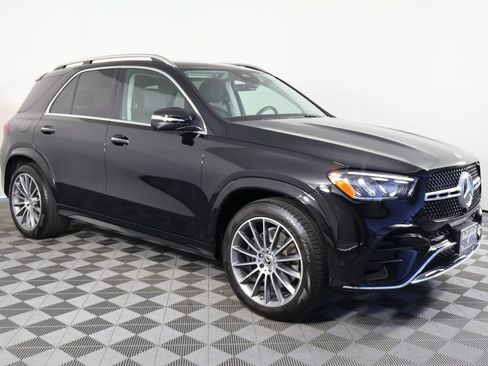 Used 2024 Mercedes-Benz GLE 350 4MATIC image 3