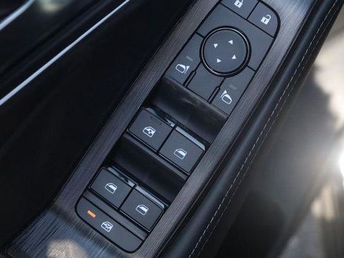 New 2026 Nissan Rogue Platinum AWD/4WD image 11