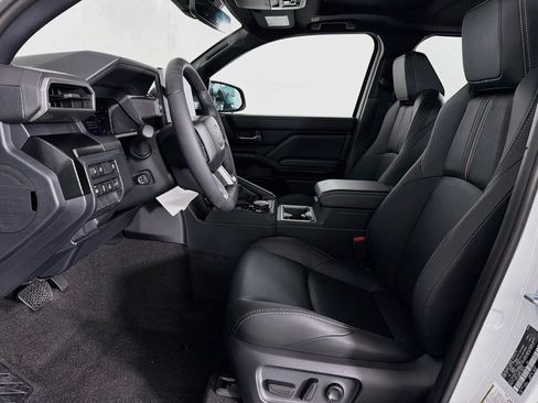 New 2026 Toyota 4Runner Limited AWD/4WD image 33