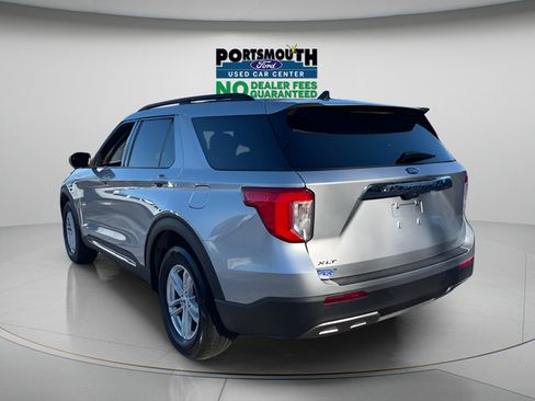 Used 2022 Ford Explorer XLT w/ Equipment Group 202A AWD/4WD image 26