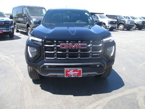 Used 2025 GMC Canyon AT4 AWD/4WD image 11