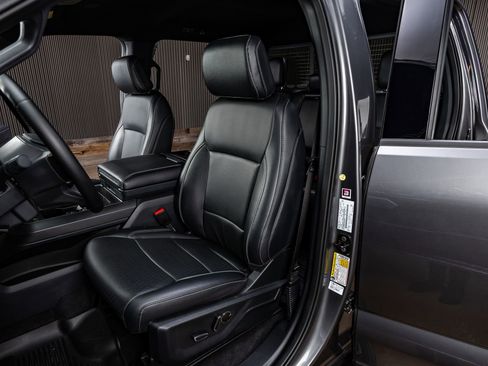 Used 2025 Ford F150 Lariat w/ Equipment Group 502A High image 30