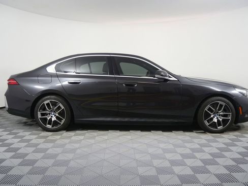 Certified 2024 BMW i5 eDrive40i w/ M Sport Package RWD image 2