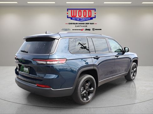 New 2026 Jeep Grand Cherokee L Limited w/ Limited Altitude Package AWD/4WD image 3