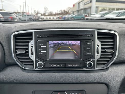 Used 2018 Kia Sportage LX image 36