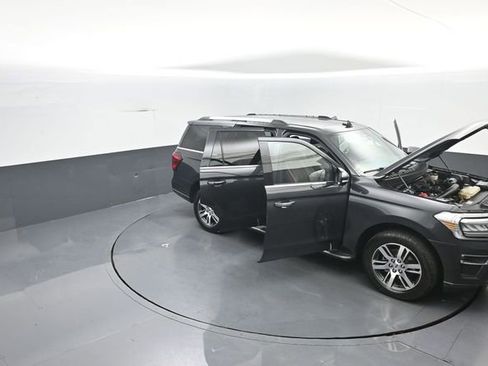 Used 2022 Ford Expedition Limited AWD/4WD image 41