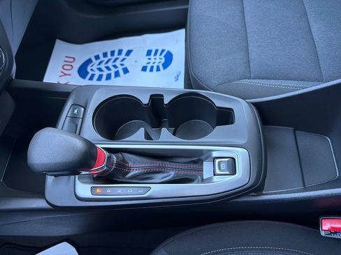 Used 2024 Chevrolet Trax RS w/ Sunroof Package FWD image 24