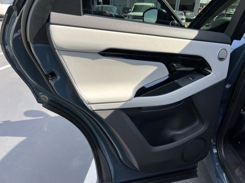 Certified 2025 Land Rover Range Rover Evoque Dynamic SE image 26