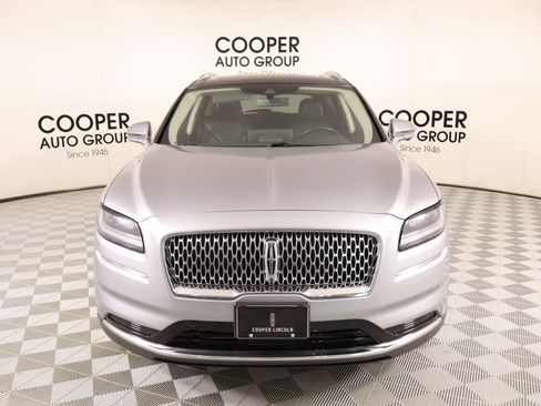 Used 2022 Lincoln Nautilus Reserve w/ Equipment Group 201A FWD image 9