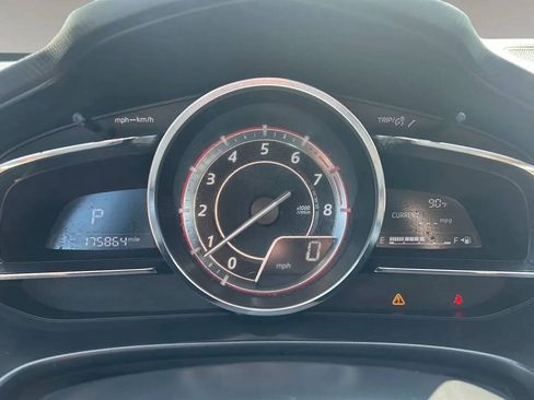 Used 2014 MAZDA MAZDA3 s Grand Touring w/ Technology Package FWD image 13