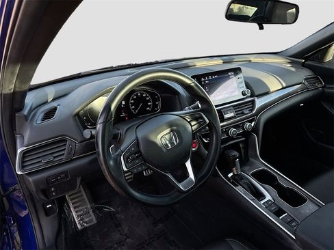 Used 2021 Honda Accord Sport image 9