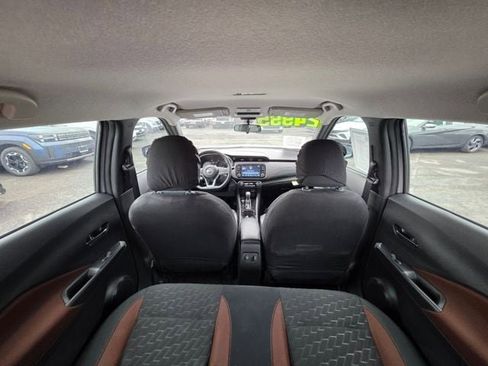 Used 2024 Nissan Kicks SR image 12