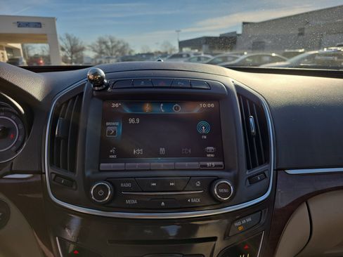 Used 2015 Buick Regal Premium image 22