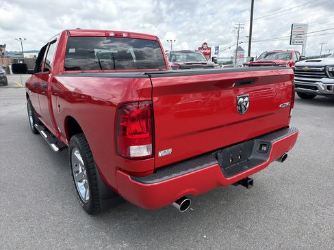 Used 2017 RAM 1500 Express w/ Express Value Package AWD/4WD image 8