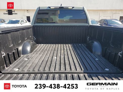 Used 2025 Toyota Tundra Limited AWD/4WD image 22