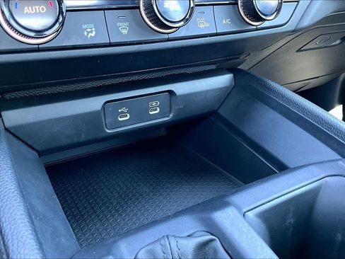 Used 2024 Honda Accord EX image 34