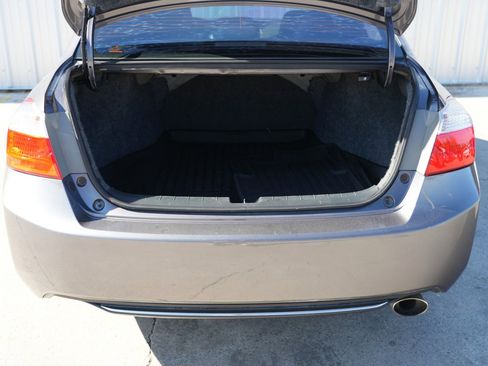 Used 2015 Honda Accord LX image 9