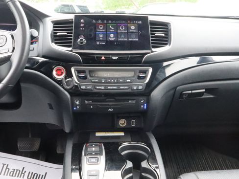 Used 2022 Honda Pilot Elite image 10