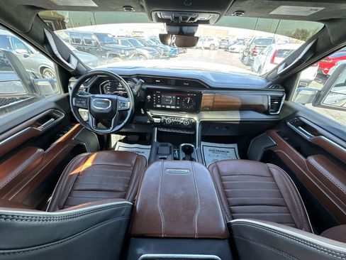 Used 2024 GMC Sierra 2500 Denali Ultimate image 21