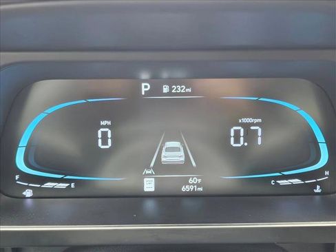 Used 2025 Hyundai Elantra Sport FWD image 22