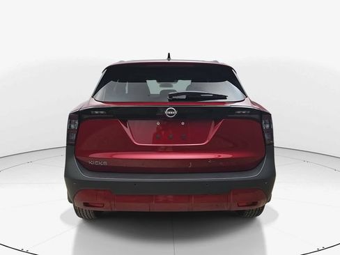 Used 2026 Nissan Kicks SV FWD image 7