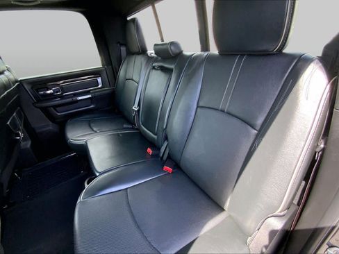 Used 2018 RAM 3500 Laramie Longhorn AWD/4WD image 21