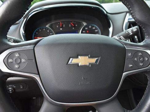 Used 2020 Chevrolet Traverse LT w/ LT Premium Package AWD/4WD image 13