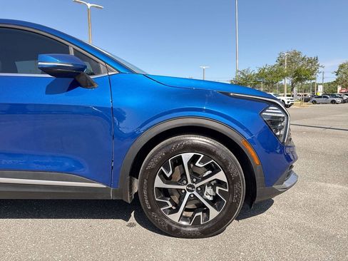 Used 2025 Kia Sportage EX FWD image 10