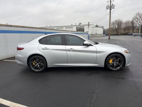 Used 2019 Alfa Romeo Giulia Ti Sport w/ Quick Order Package 22S Sport image 6