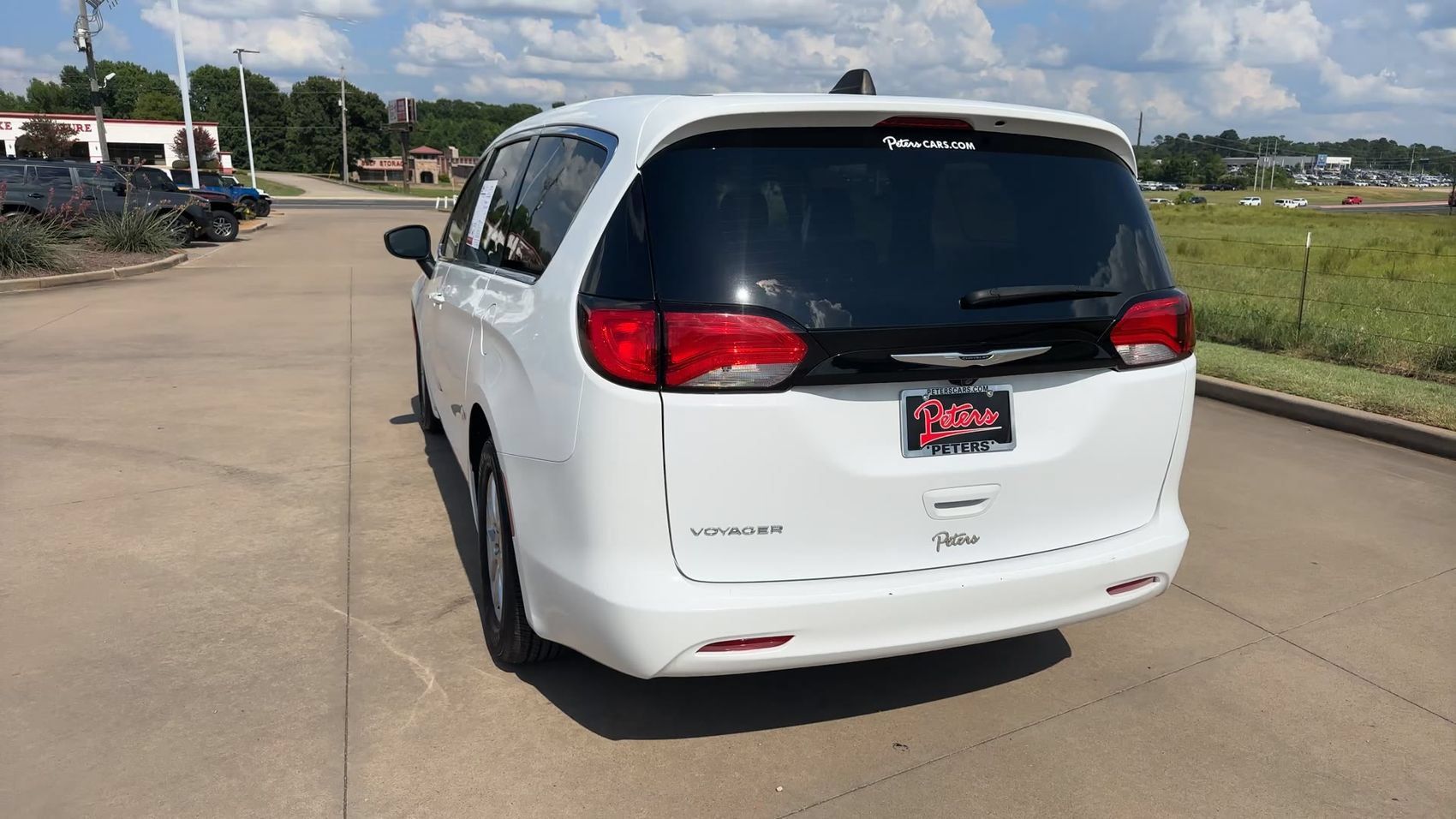 Used 2024 Chrysler Voyager LX FWD image 7