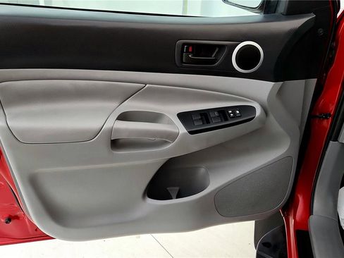 Used 2015 Toyota Tacoma 4x4 Double Cab w/ SR5 Package image 22