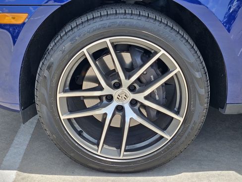 Certified 2026 Porsche Macan AWD/4WD image 14