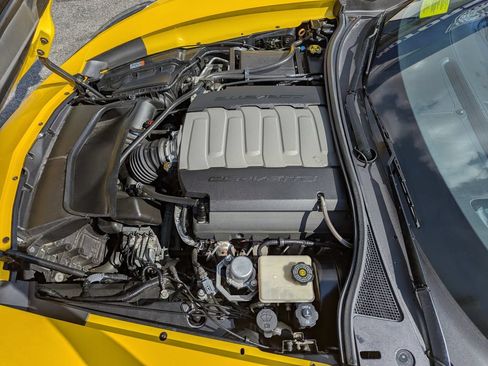 Used 2015 Chevrolet Corvette Stingray Convertible w/ 2LT Preferred Equipment Group RWD image 43
