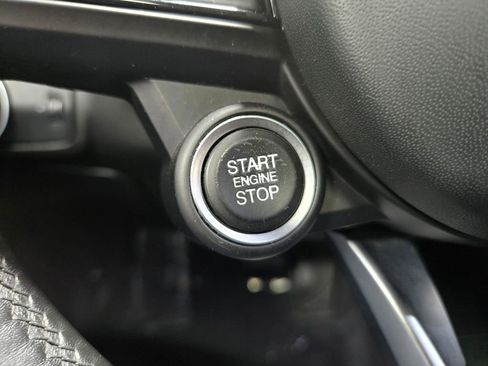 Used 2021 Alfa Romeo Giulia Sprint w/ Nero Edizione image 18