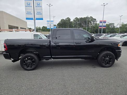 Used 2024 RAM 2500 Laramie w/ Night Edition AWD/4WD image 4
