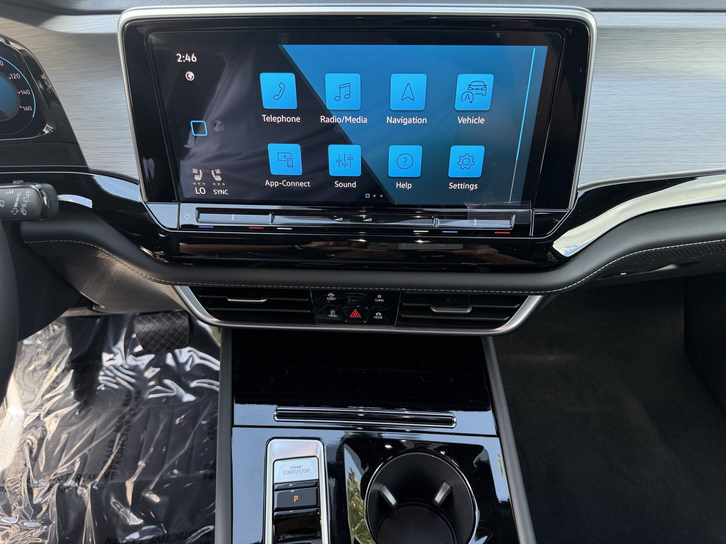 New 2026 Volkswagen Atlas Cross Sport SE FWD image 23