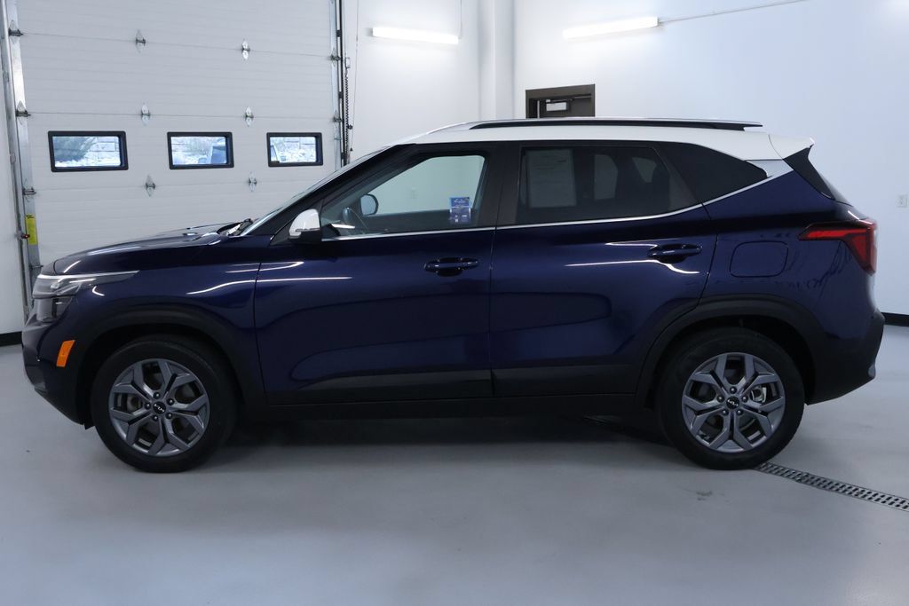 Used 2024 Kia Seltos S AWD/4WD image 4