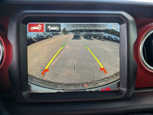 Used 2022 Jeep Wrangler Unlimited Rubicon w/ Steel Bumper Group AWD/4WD image 26
