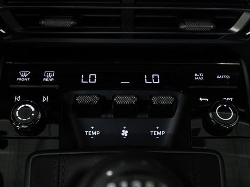 Certified 2024 Porsche 911 Carrera S RWD image 33
