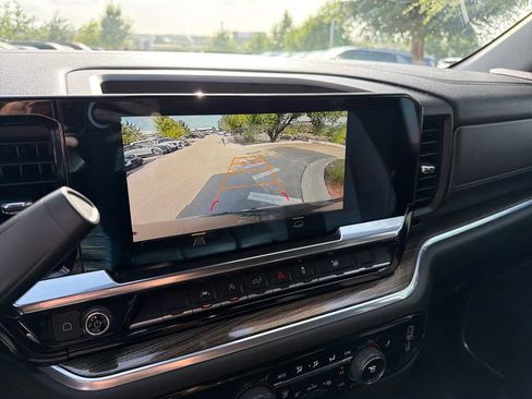 Used 2022 Chevrolet Silverado 1500 LT RWD image 28